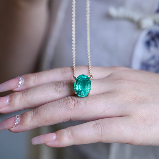 SquareJewelry necklace Classic Oval Lab Grown Emerald Solitaire Pendant